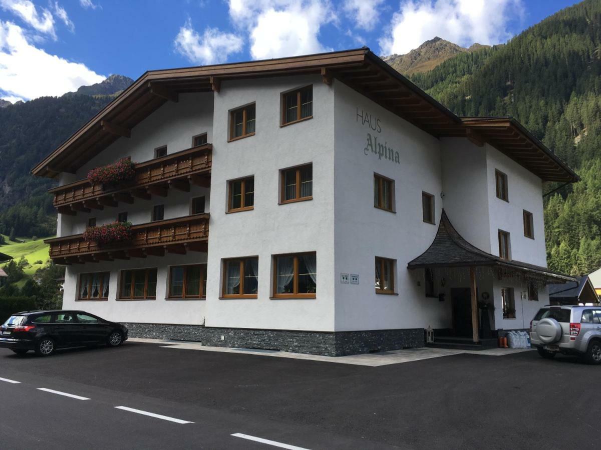 Haus Alpina Hotel Kaunertal Exterior photo